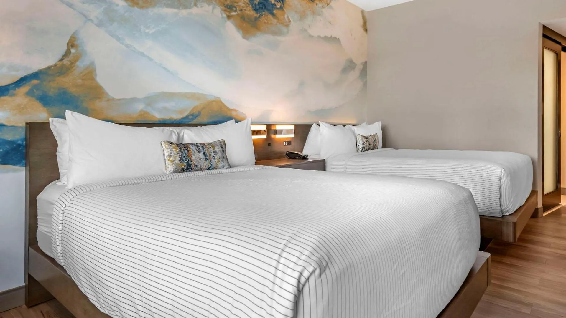 Cambria Hotel Orlando Airport